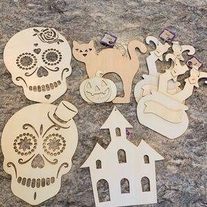 Set of 6 Halloween Wood Signs/decor